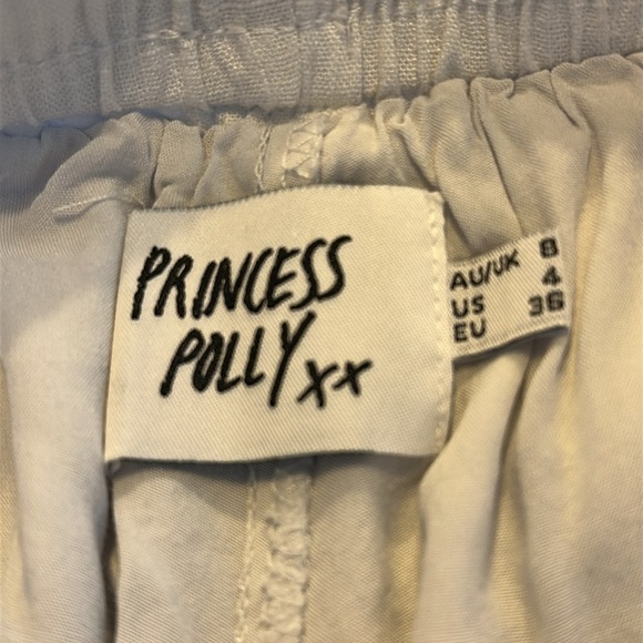 Curated 2Piece Bundle Navy and Cream Patterned Long Sleeve Blouse /White Shorts - Picture 7 of 7